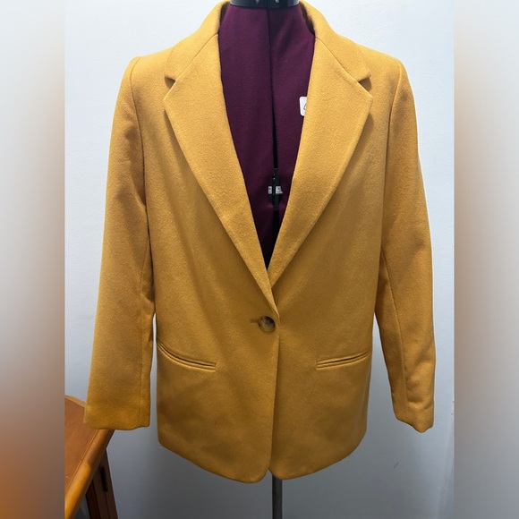 Sag Harbor Jackets & Blazers - Sag Harbor 100% Wool Blazer